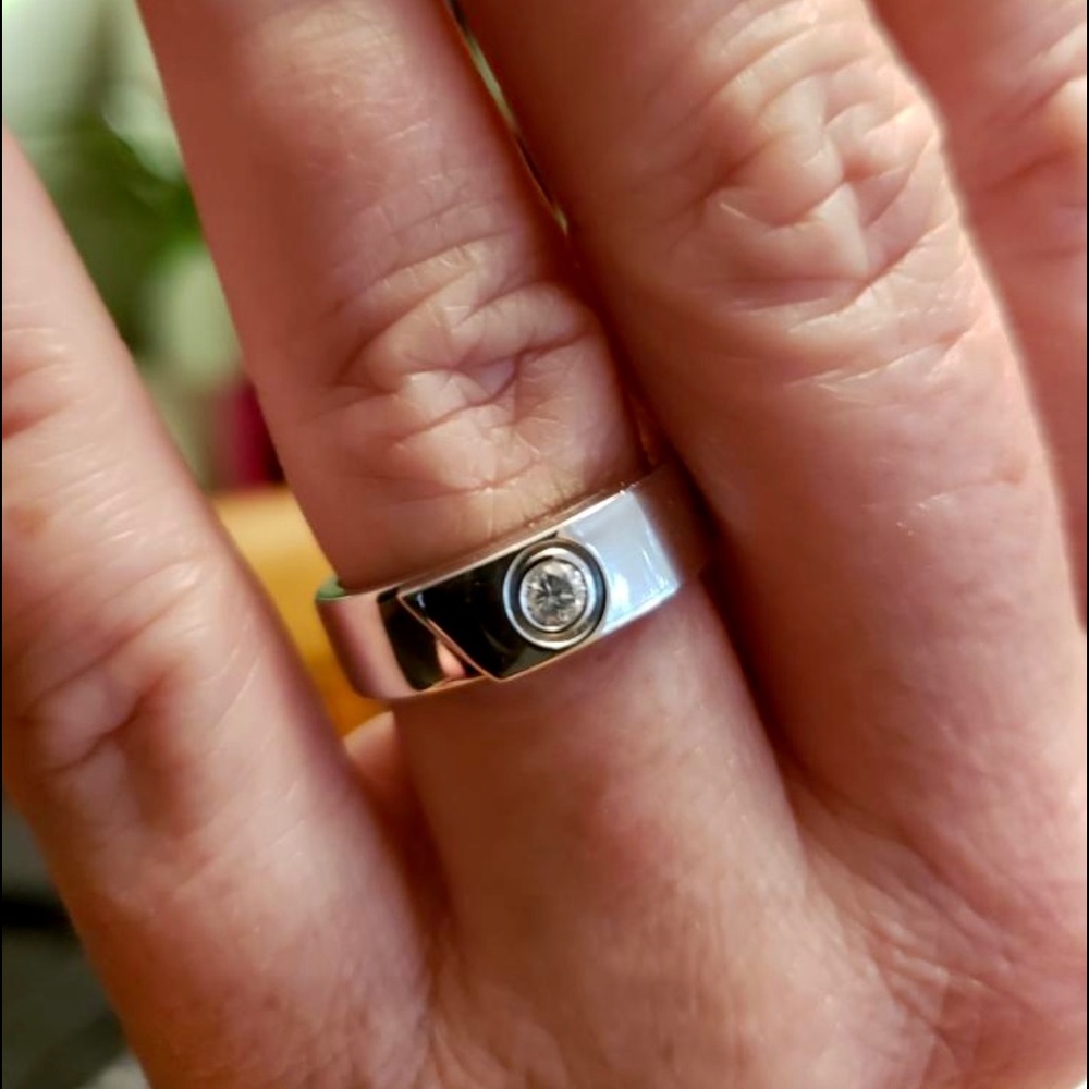 💯% Authentic Cartier Anniversary Band (retired)